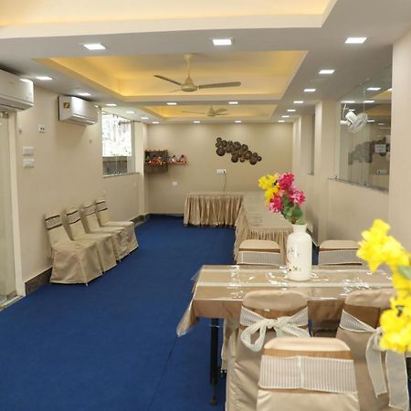 Hotel Bandhan Residency Kolkata Bagian luar foto
