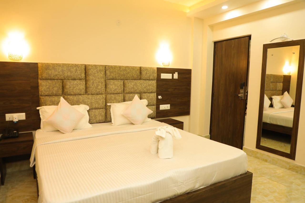 Hotel Bandhan Residency Kolkata Bagian luar foto