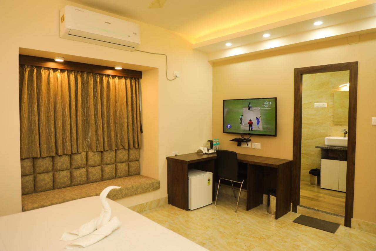 Hotel Bandhan Residency Kolkata Bagian luar foto