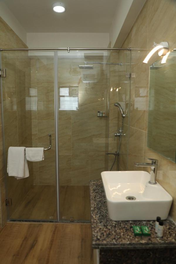 Hotel Bandhan Residency Kolkata Bagian luar foto