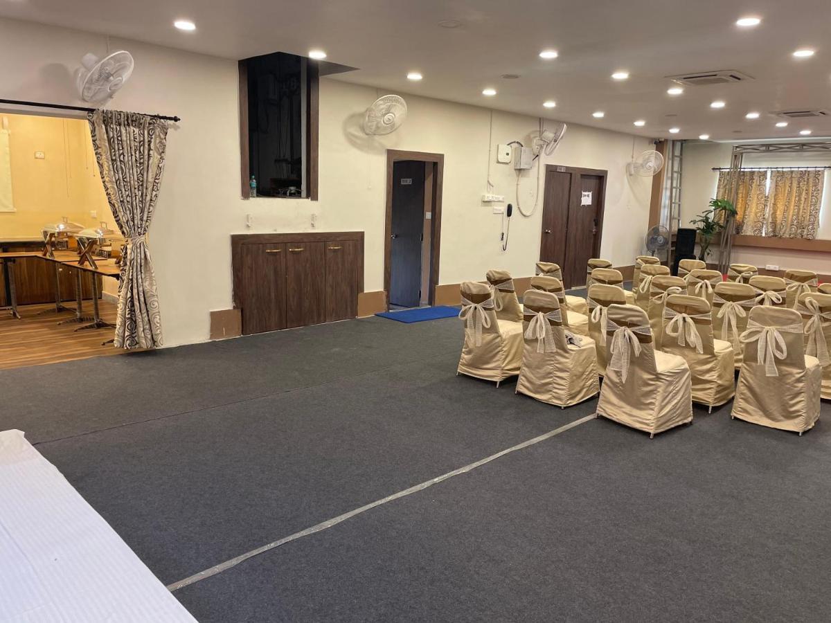 Hotel Bandhan Residency Kolkata Bagian luar foto