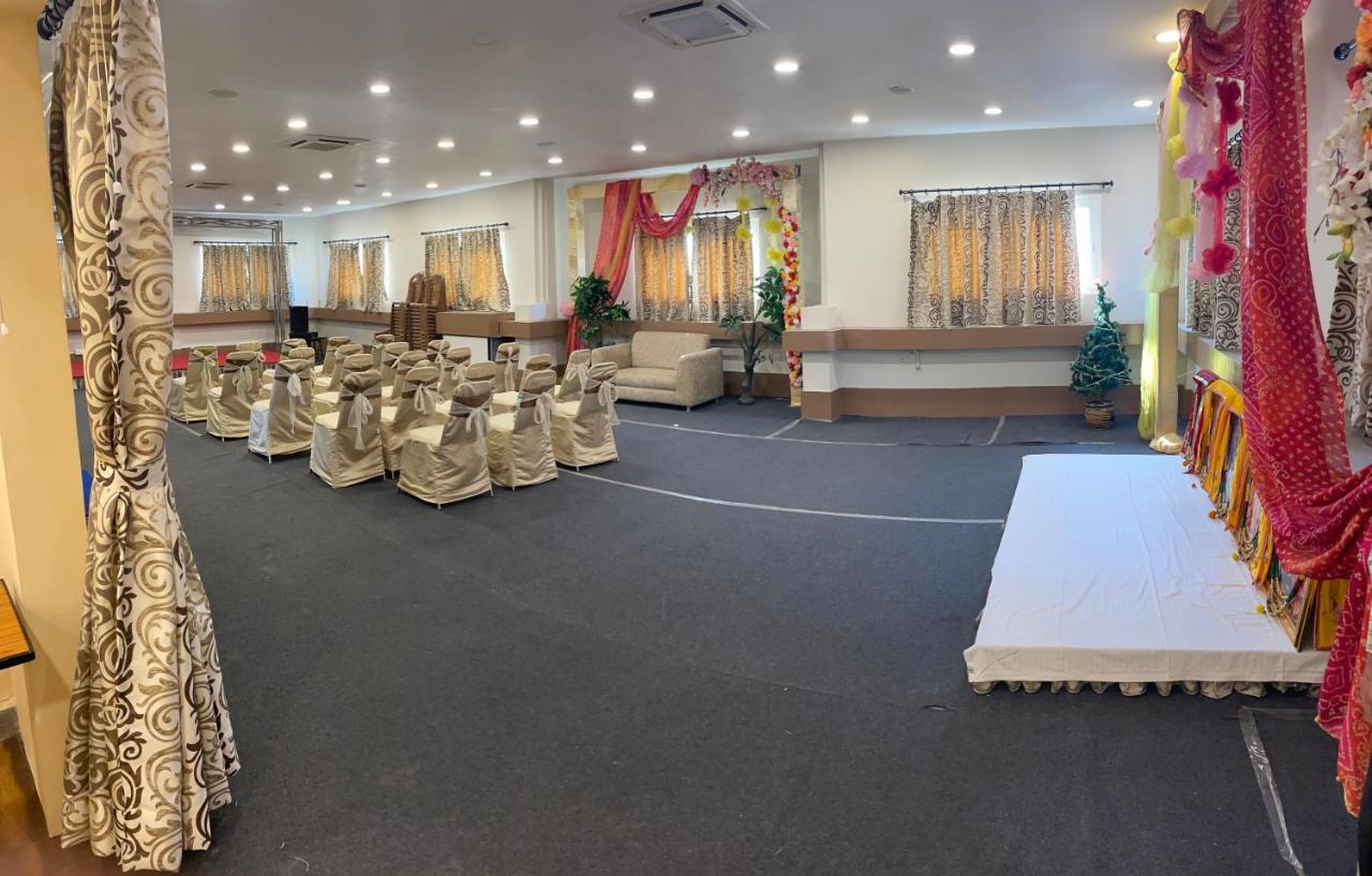 Hotel Bandhan Residency Kolkata Bagian luar foto